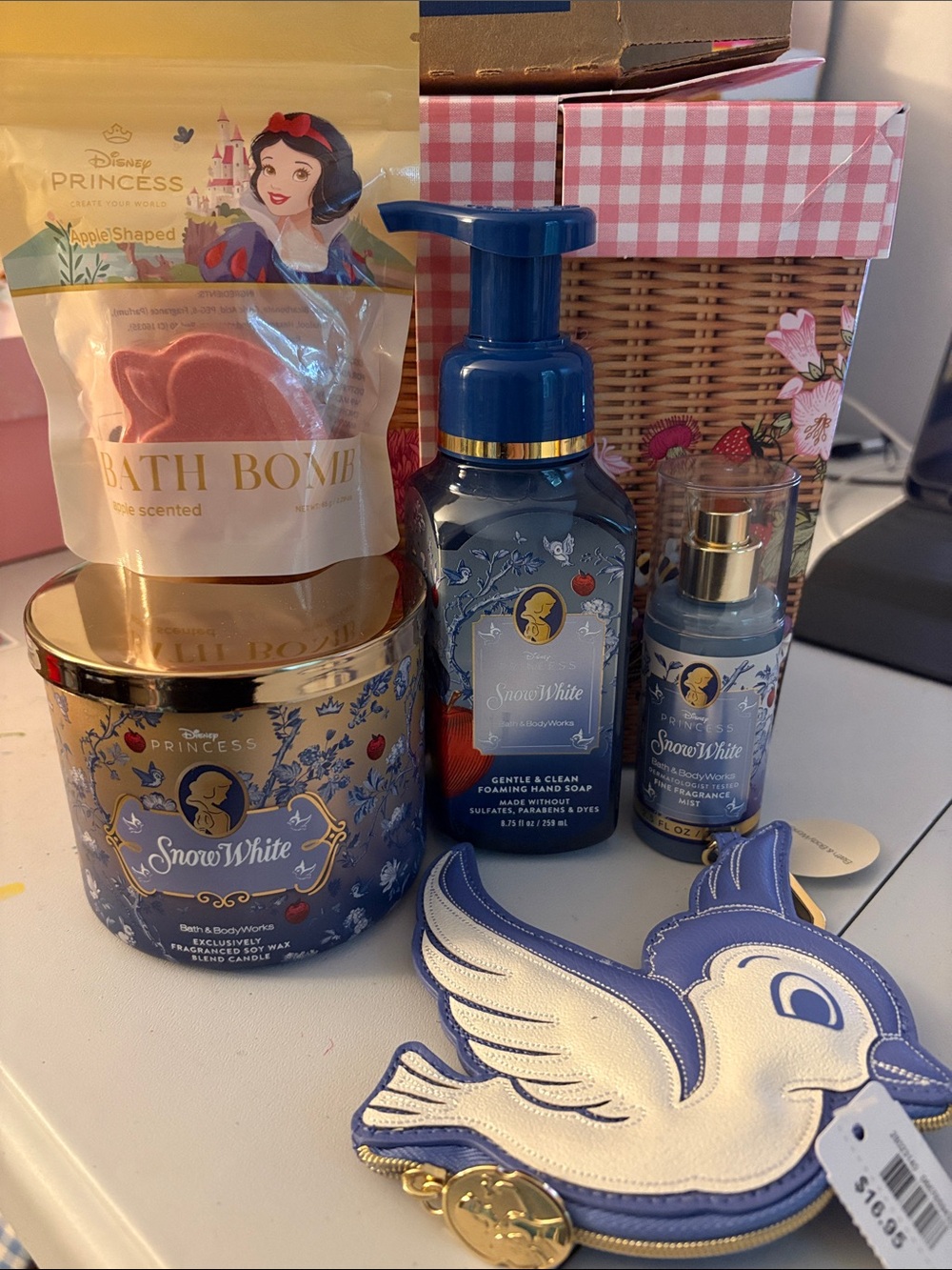 Bath & Body Works Snow White Bath & Body Set - Blue & Gold